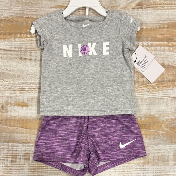 Nike Heather Gray and Purple Baby/Toddler Set in size 12 Months - Picture 1 of 3